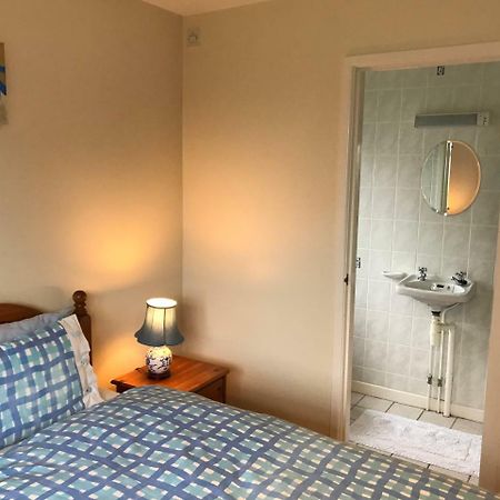 Barnfield Bed And Breakfast Downton  Екстер'єр фото